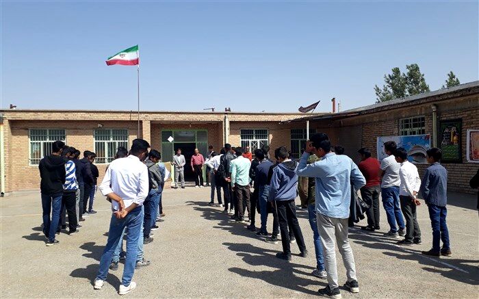 زنگ ایثار و مقاومت در مدارس جلگه رخ نواخته شد