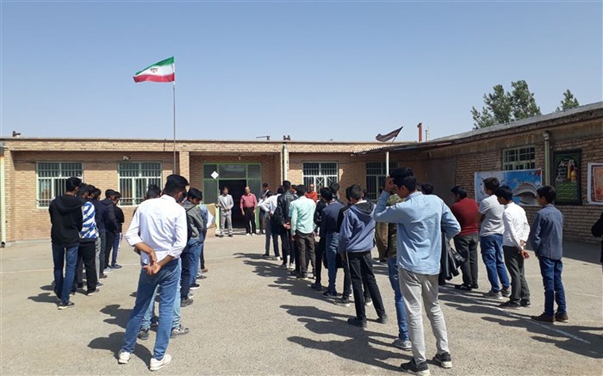 زنگ ایثار و مقاومت در مدارس جلگه رخ نواخته شد