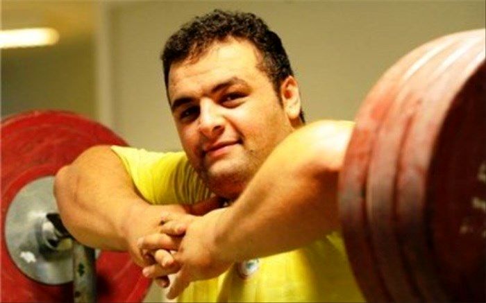 سجاد انوشیروانی: کیانوش رستمی باید خودبرتربینی همیشه طلا گرفتن را کنار بگذارد