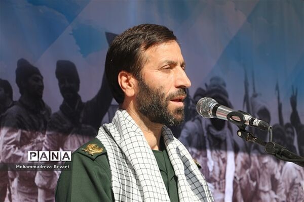 آیین بزرگداشت هفته دفاع مقدس در اداره‌کل آموزش و پرورش شهرستان‌های استان تهران