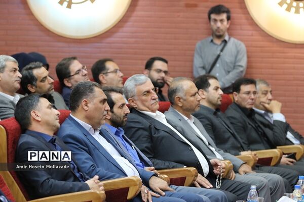 آِیین تکریم و معارفه مدیرکل راه و شهرسازی آذربایجان غربی