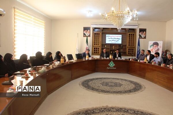 جلسه هیات اندیشه‌ورزی سازمان بسیج فرهنگیان سپاه شهدا آذربایجان غربی