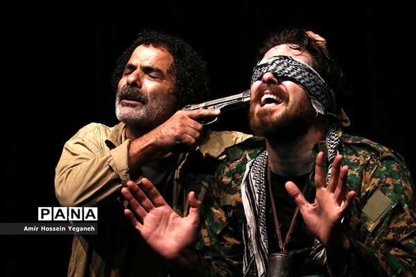 اجرای نمایش «ناشناس »