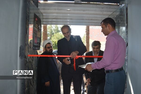 افتتاح نمایشگاه خط و چیدمان‌های عاشورایی در نگارخانه شهر بیرجند