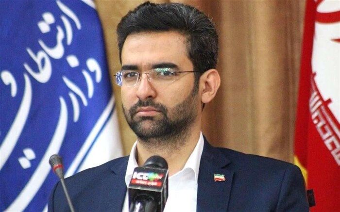 وزیر ارتباطات:‌ کمبود پهنای باند و طرح‌های تشویقی دلیل کندی شبکه تلفن همراه است
