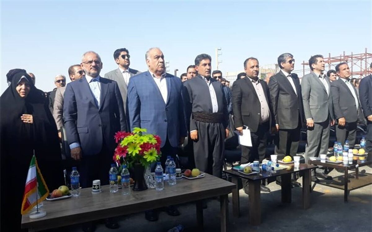 رخشانی‌مهر: 145 مدرسه از 190 مدرسه در حال ساخت مناطق زلزله‌زده به بهره‌برداری رسیده است