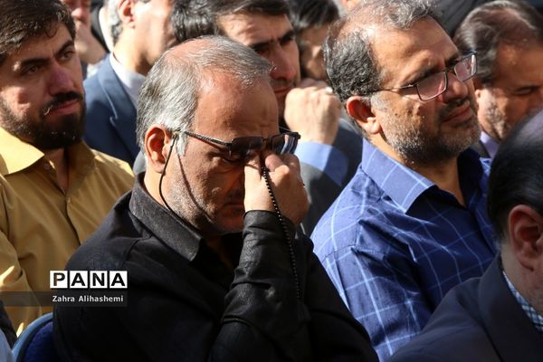 تشیع پیکر شهید گمنام در صبحگاه مشترک بسیج فرهنگیان تهران