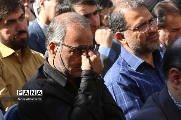 تشیع پیکر شهید گمنام در صبحگاه مشترک بسیج فرهنگیان تهران