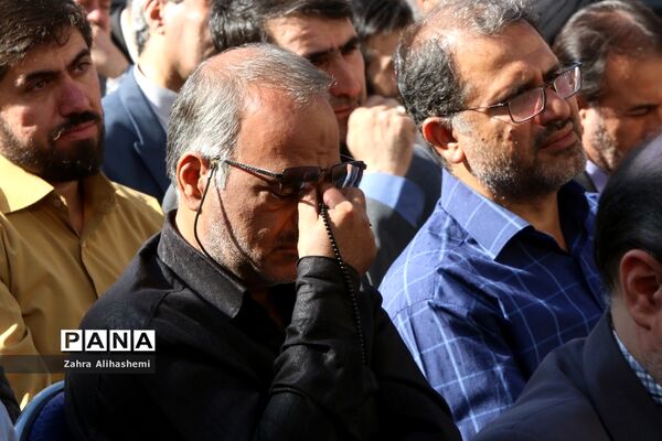 تشیع پیکر شهید گمنام در صبحگاه مشترک بسیج فرهنگیان تهران