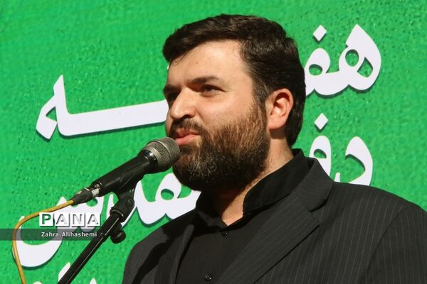 تشیع پیکر شهید گمنام در صبحگاه مشترک بسیج فرهنگیان تهران