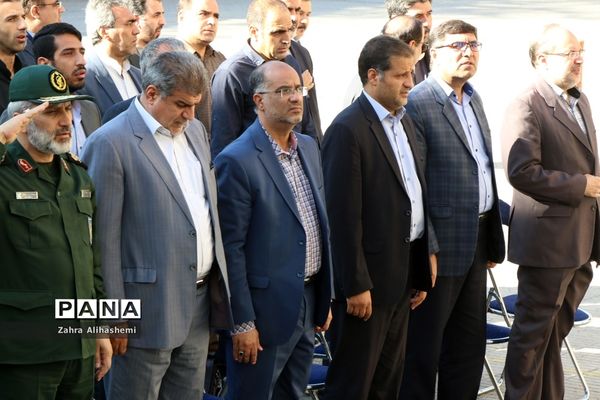 تشیع پیکر شهید گمنام در صبحگاه مشترک بسیج فرهنگیان تهران