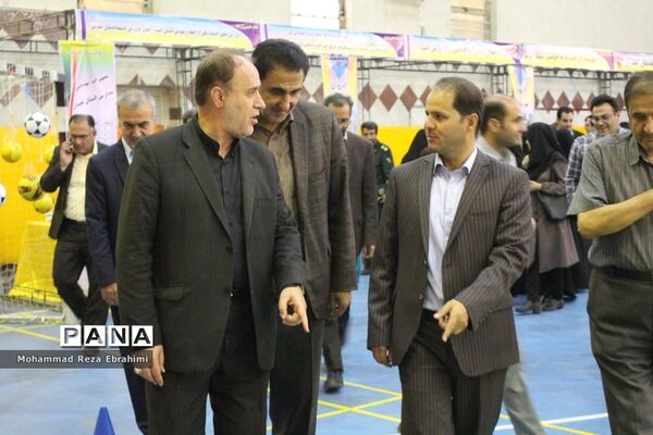 اعزام کاروان تجهیزات ورزشی و بهداشتی به آموزش و پرورش شهرستان‌ها و مناطق استان همدان