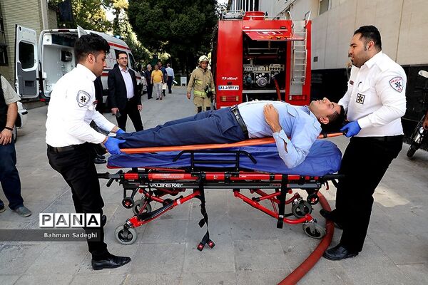 مانور آمادگی در برابر حوادث در تالار وحدت