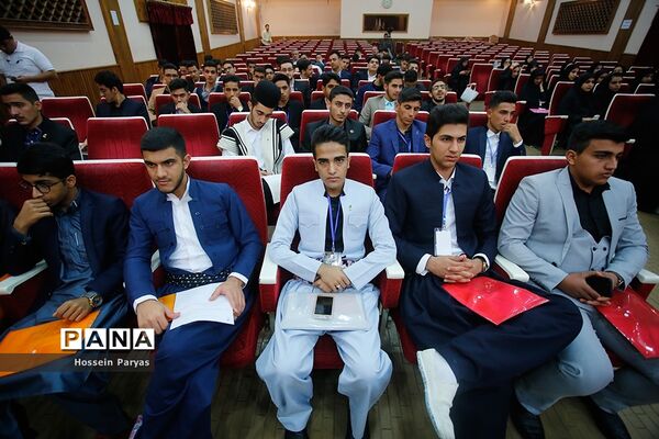 دومین نشست نهمین دوره مجلس دانش‌آموزی
