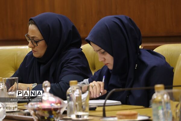 نشست خبری معاون فرهنگی اجتماعی سازمان منطقه آزاد کیش