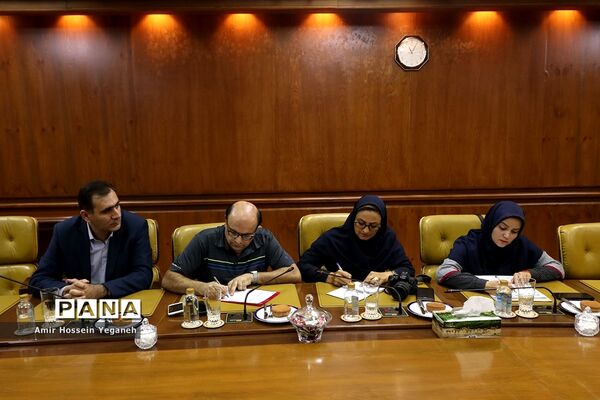 نشست خبری معاون فرهنگی اجتماعی سازمان منطقه آزاد کیش