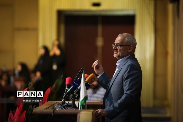 دومین نشست نهمین مجلس دانش آموزی - 2