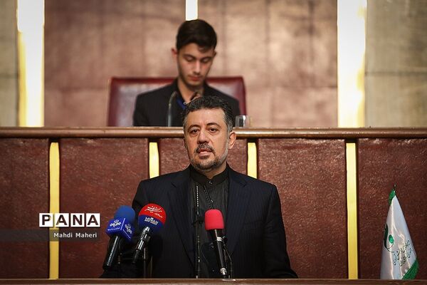 دومین نشست نهمین مجلس دانش آموزی - 2