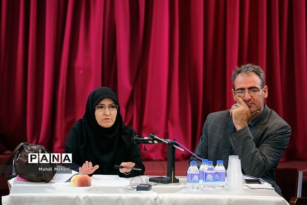 کارگاه‌های آموزشی گفتمان پیشرفت علم و تبیین بیانیه گام دوم انقلاب برای نمایندگان مجلس دانش‌آموزی