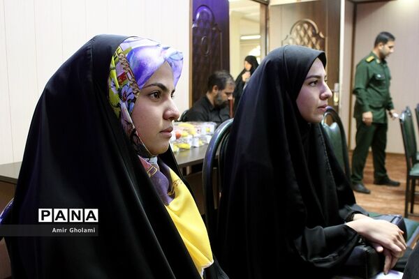 همایش تجلیل از نفرات برتر کنکور چهاردانگه