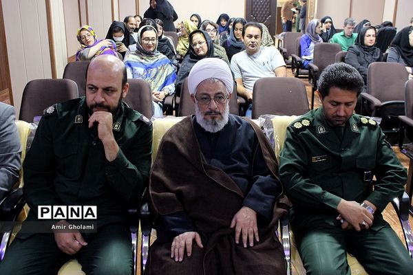 همایش تجلیل از نفرات برتر کنکور چهاردانگه