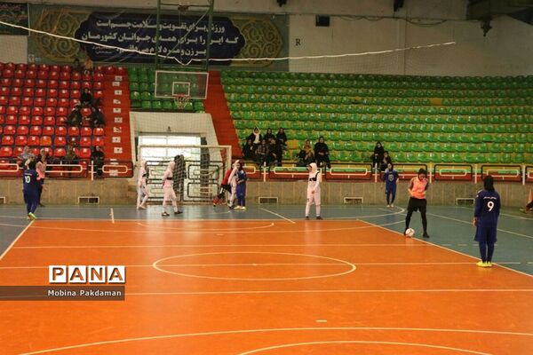 بازی فوتسال شهروند ساری و پویندگان شیراز