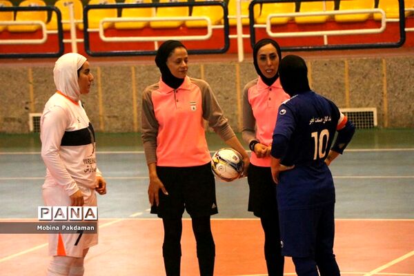 بازی فوتسال شهروند ساری و پویندگان شیراز
