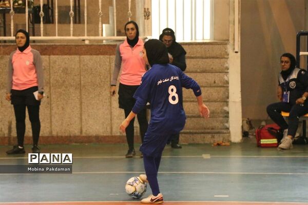 بازی فوتسال شهروند ساری و پویندگان شیراز
