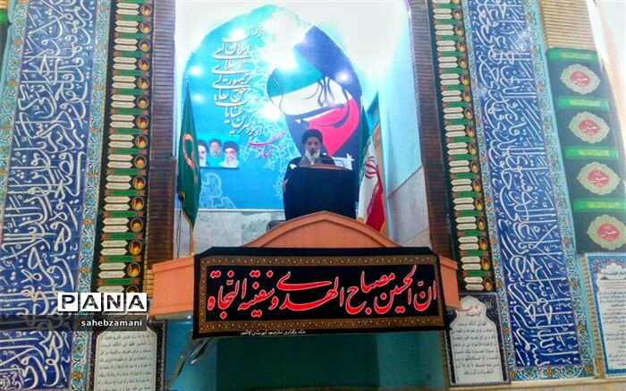 دانش آموزان امانت های الهی و ذخائر معنوی و انسانی این ملت بزرگ هستند