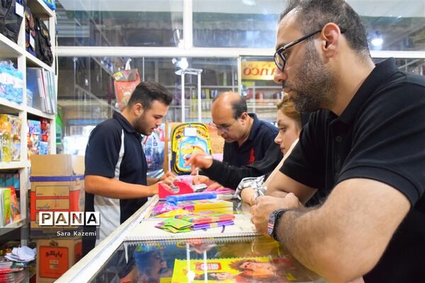 بوی ماه مهر در بازار آبادان