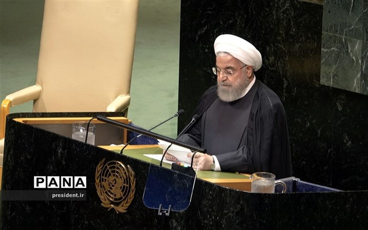 روحانی؛ پیام‌رسان مقتدر و متبسم ایران