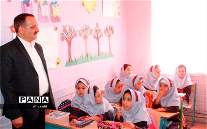 کمک 500 میلیون ریالی  خیرین به دانش آموزان بی بضاعت شهرستان کلات