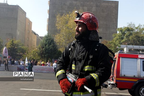 مانور و عملیات امداد و نجات با بالگرد در تبریز