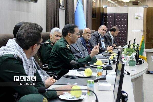 مراسم تجلیل از همکاران فرهنگی رزمنده ، جانباز، ایثارگر و خانواده‌های شهدا به‌مناسبت هفته دفاع مقدس