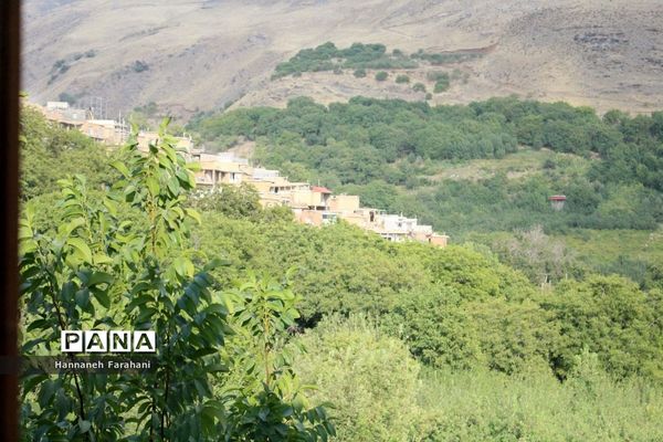 تور بازدید از روستای ملحمدره به مناسبت هفته گردشگری در همدان