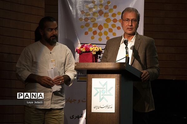 افتتاحیه هفتمین جشنواره فیلم مستقل خورشید با گرامیداشت سینمای کیانوش عیاری