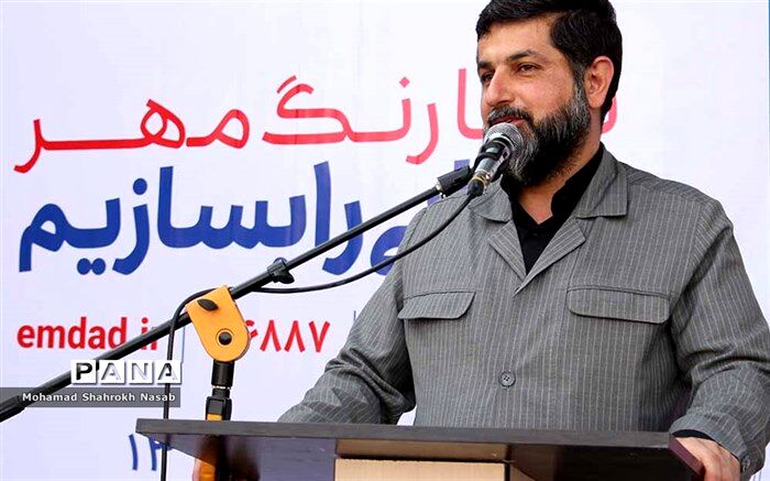 آیین جشن  عاطفه‌ها بستری برای گسترش اخلاق و نوع دوستی در جامعه