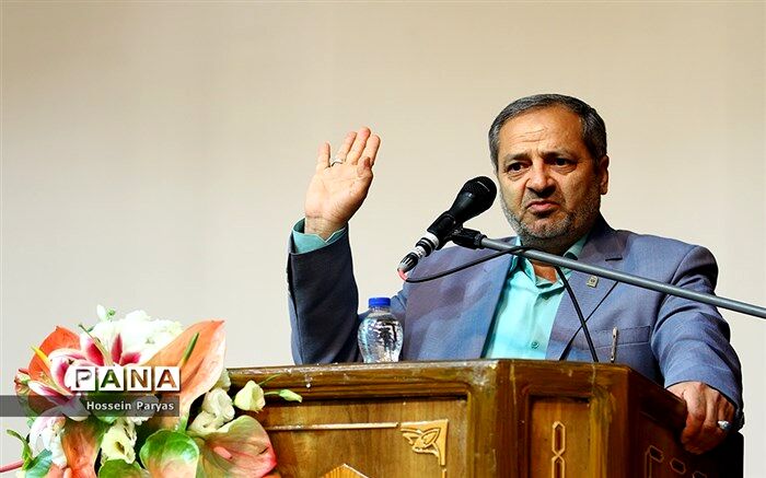 کاظمی خبر داد:  غیبت یک هفته‌ای دانش‌آموزان حاضر در پیاده‌روی اربعین موجه خواهد بود