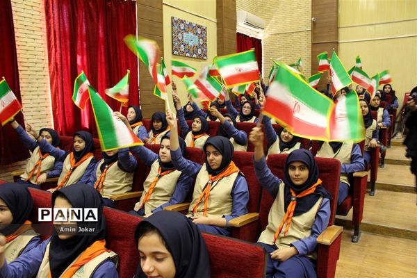 برگزاری آیین شورعاطفه‌ها دربیش از 5 هزار مدرسه در فارس