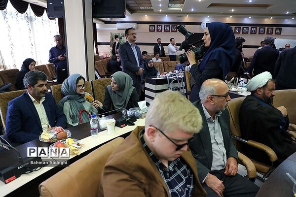 آیین تجلیل از رتبه های برتر آزمون سراسری دانشگاه‌ها توسط سازمان بهزیستی
