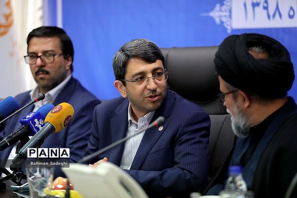 آیین تجلیل از رتبه های برتر آزمون سراسری دانشگاه‌ها توسط سازمان بهزیستی