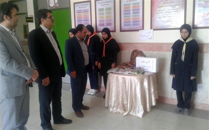 آموزش و پرورش جلگه رخ 200 میلیون ریال به دانش آموزان محروم اختصاص داد