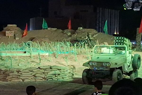 نمایش میدانی «پایداری در آتش» در شیراز