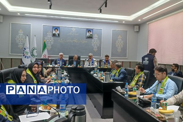 نشست هم‌اندیشی پیشکسوتان سازمان دانش‌آموزی استان کرمانشاه