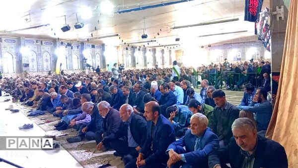 نماز جمعه عبادی و سیاسی در مصلی یاسوج