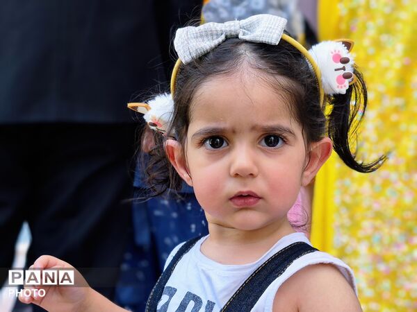 مراسم تجلیل و تقدیر از فرهنگیان در عنبرآباد