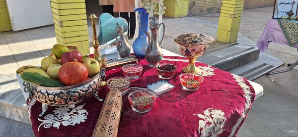 پاسداشت آیین کهن مهرگان در دبیرستان فرزانگان دوره اول