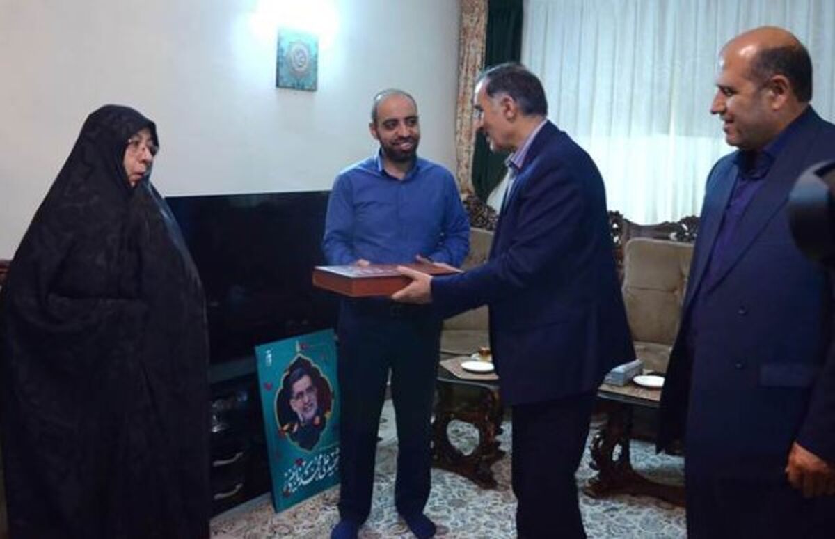 شهید نائینی‌ ‌از چهره‌های اثرگذار و ماندگار عرصه جهاد تبیین و روایت‌گری صادقانه بود