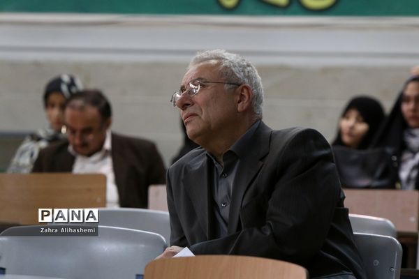 مراسم انتخابات انجمن اولیا و مربیان در مدرسه آیین روشن