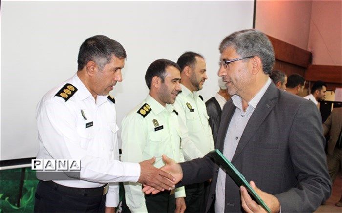 رئیس سازمان دانش آموزی کهگیلویه و بویراحمد مدیر نمونه ترافیکی شد